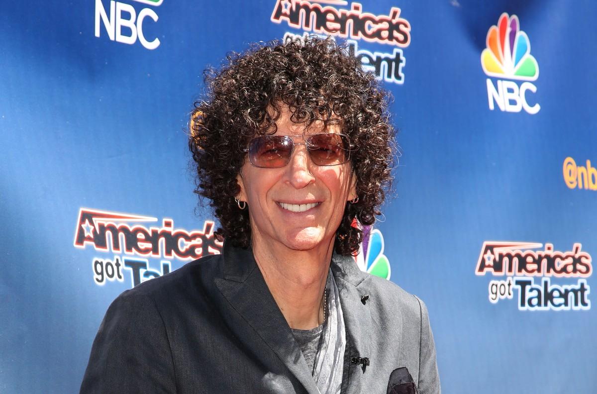 Howard Stern questioned Jimmy Kimmel's friendship with Jimmy Fallon on his radio show.