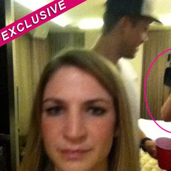 //kris humphries party girl set up camera twitter