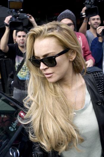 EXCLUSIVE: Lindsay Lohan Calls 911 On 'Stalking' Paparazzi