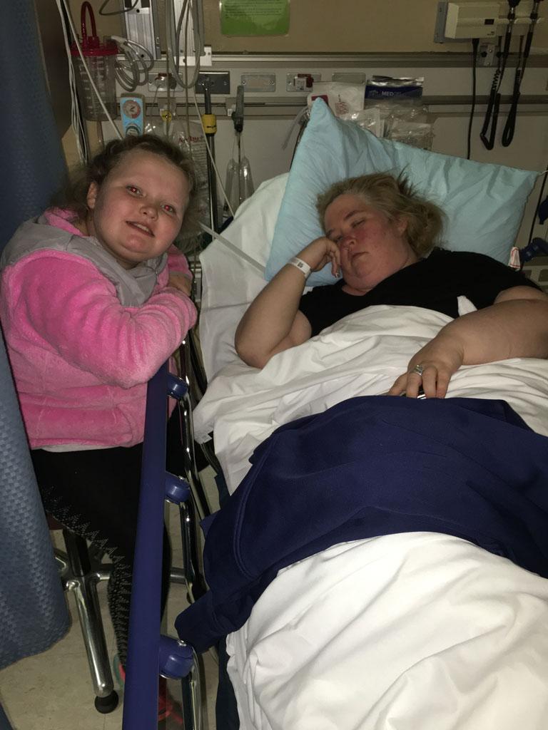 //mama june honey boo boo hospital collapse fainting