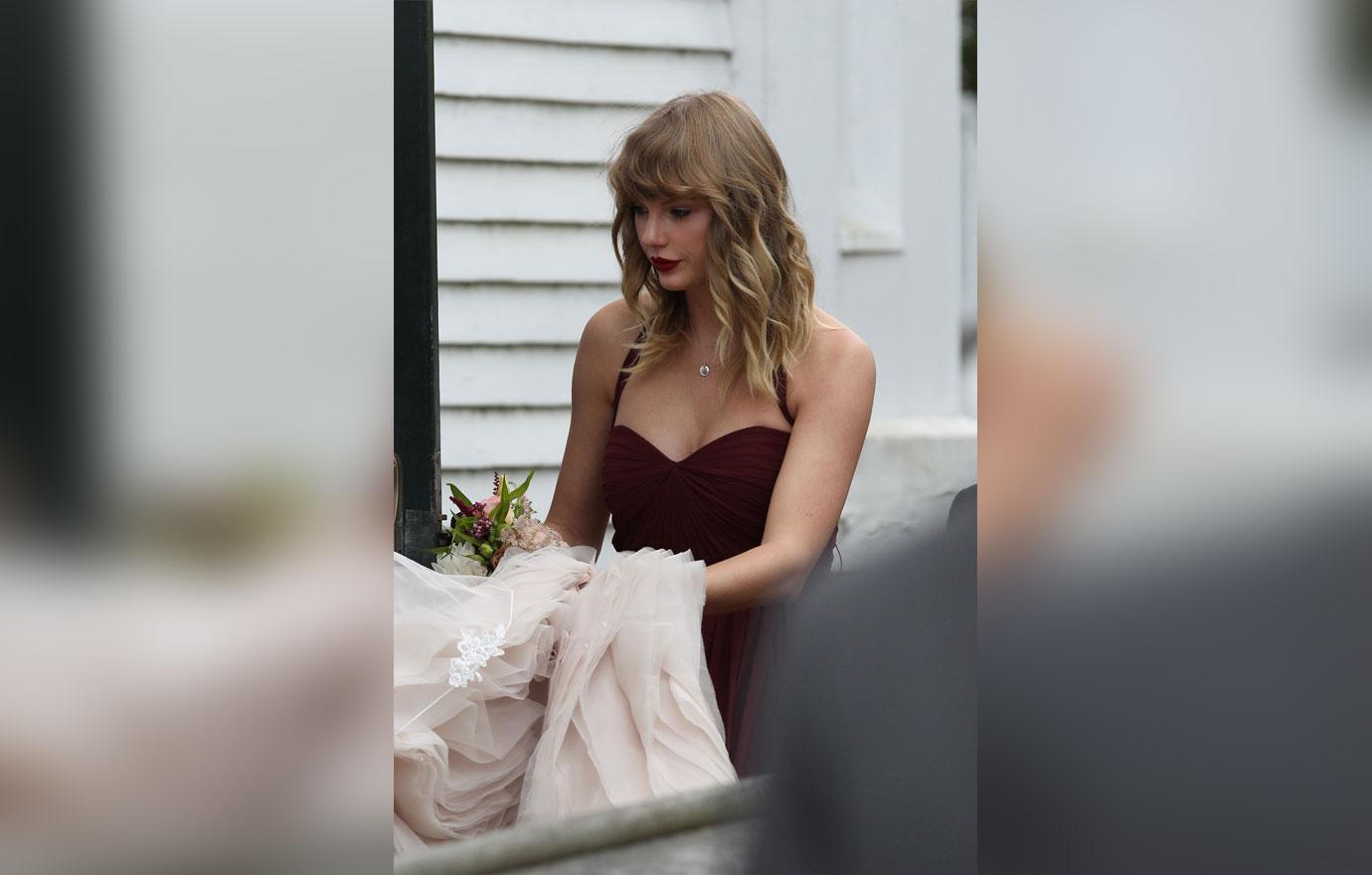 Taylor Swift Stuns As Bridesmaid At Best Friend’s Wedding