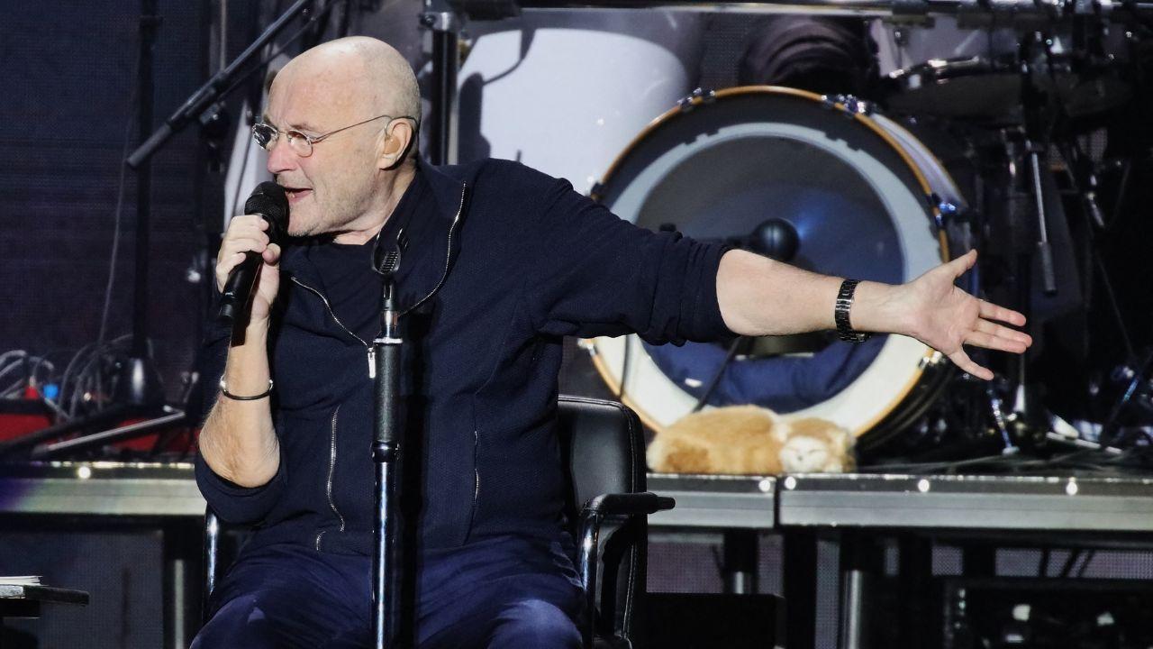 Phil Collins said his kidneys and pancreas had been damaged.