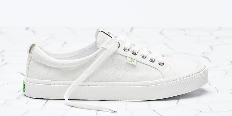 oca low off white