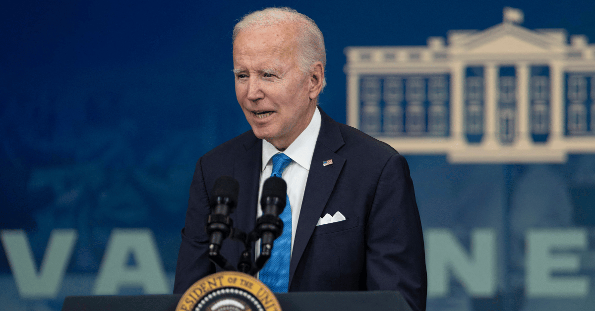 spy bosses silenced fbi dod scientists from briefing biden on covid lab leak