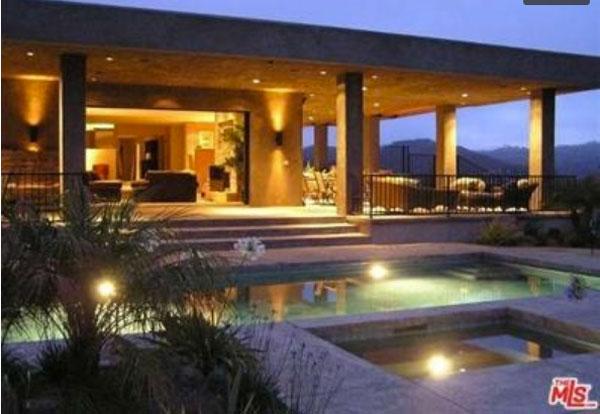 Welcome Home! See Inside Caitlyn Jenner’s Malibu Retreat – 12 Photos