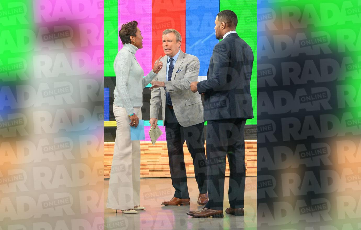 //michael strahan robin roberts on set gma confrontation