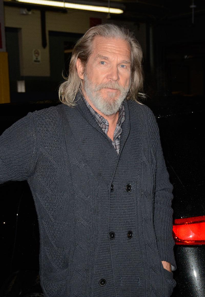 jeff bridges surgery scars actor undergoes hernia operation