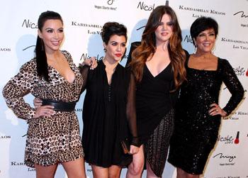 //kim kourtney khloe kardashian kris jenner tv wenn