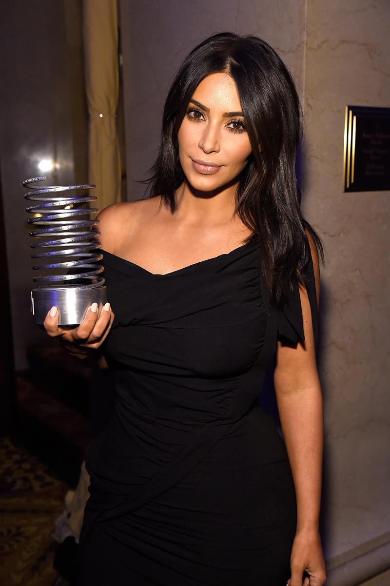 Kim Kardashian Webby Awards 2016 Naked Selfies