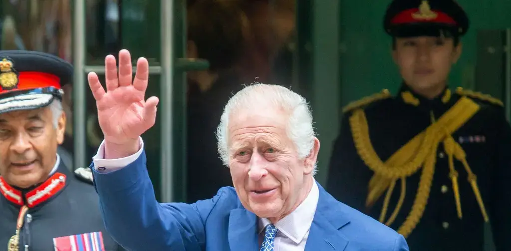 king charles new health scare cancer persuaded two doctors royal tour