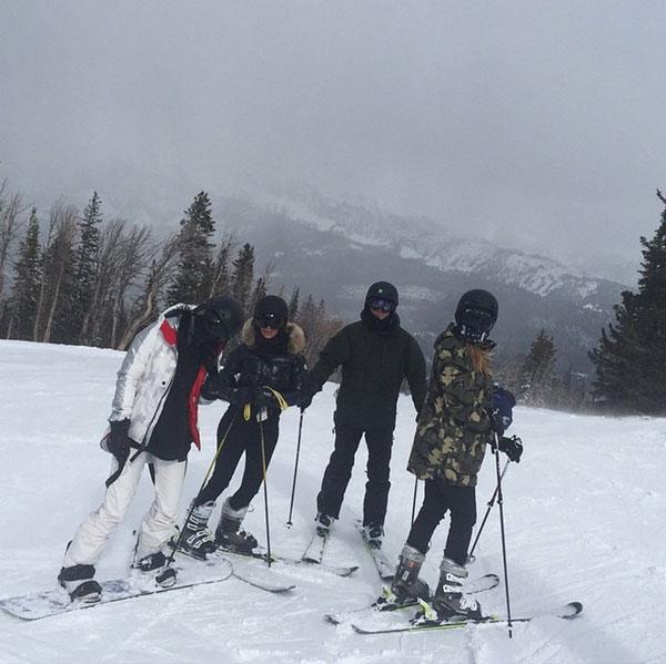 Kardashian Sisters Skiing In Montana