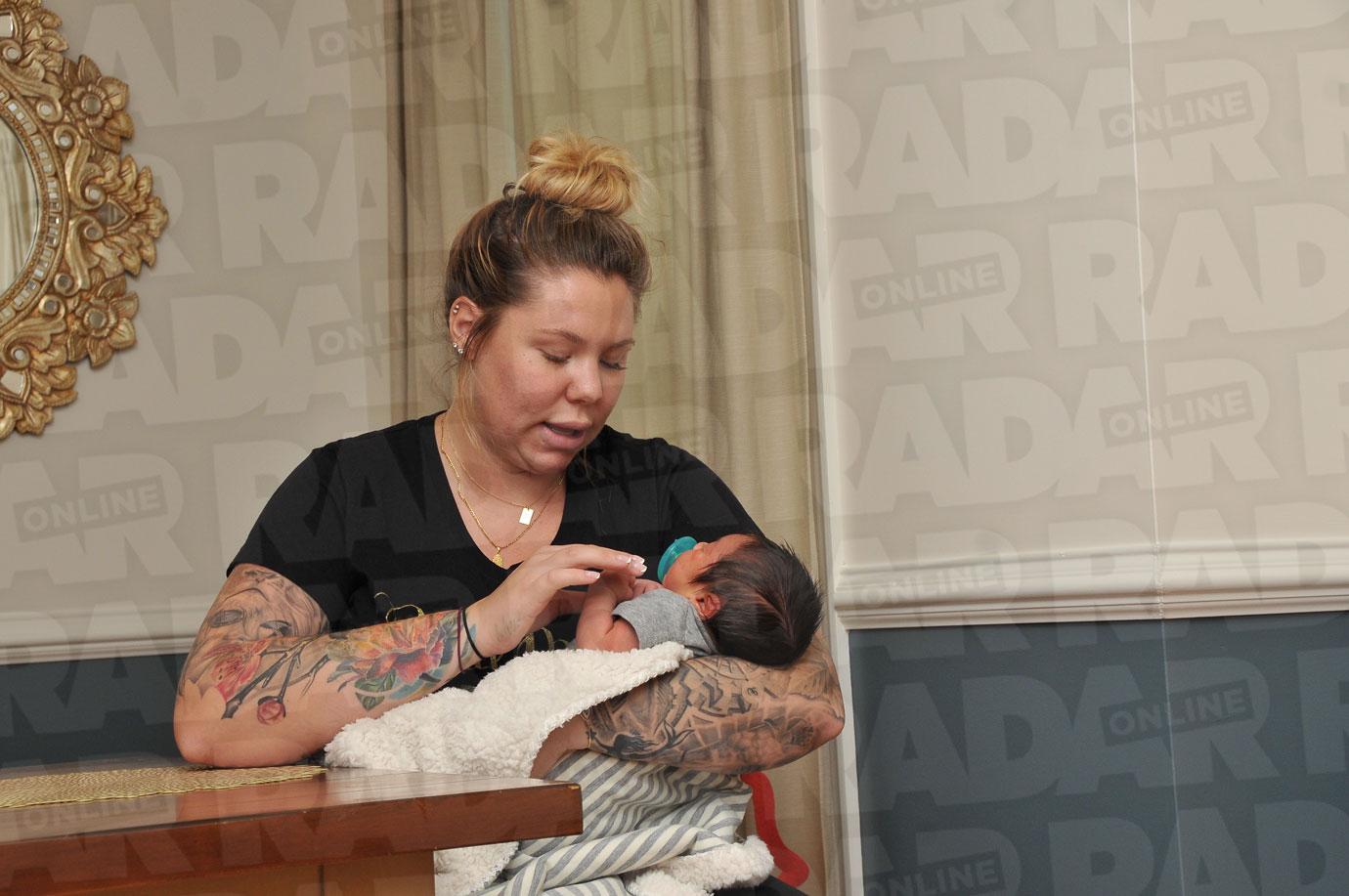 //kailyn lowry newborn son first photos teen mom