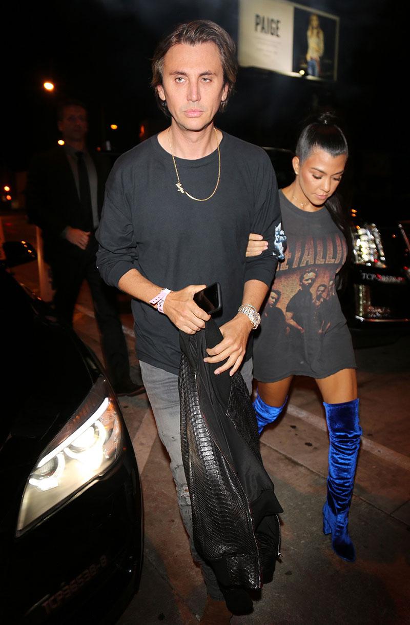 kourtney kardashian single jonathan cheban