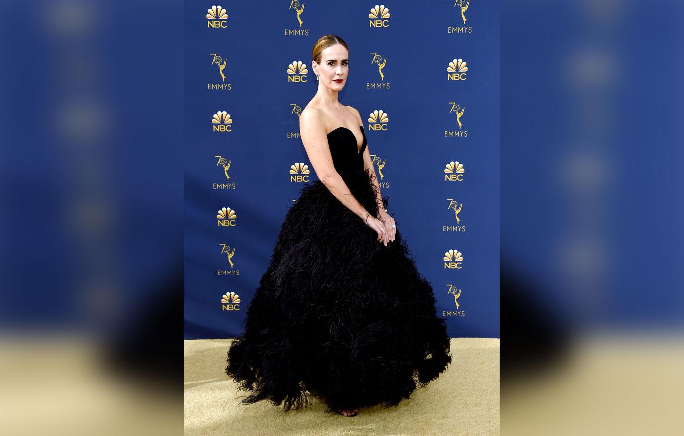 //emmy awards  red carpet arrivals celebrity fashion