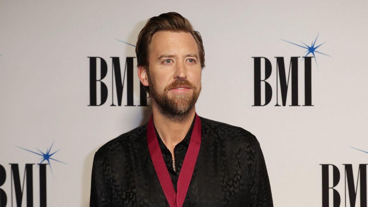 A photo of Charles Kelley