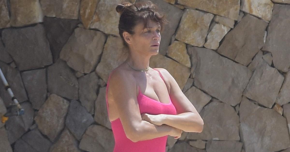 helena christensen bath suit pics