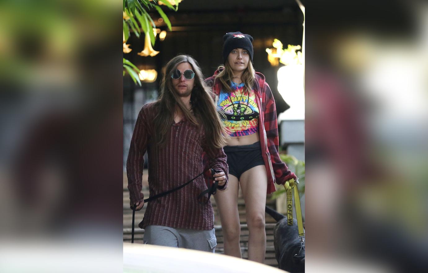 Paris Jackson And Beau Walk Dog After Her Suicide Attempt