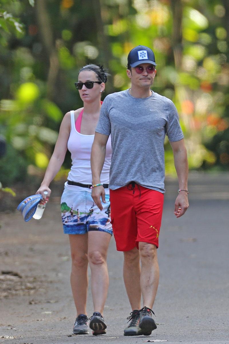 Orlando Bloom Katy Perry Back Together Thanksgiving PJS Pics