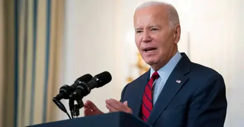 joe biden criticized for fumbling his way through arizona speech