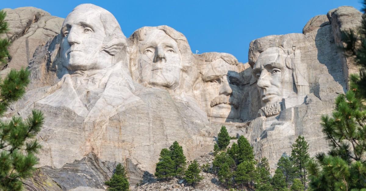 mount rushmore mega pics