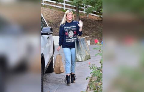 Tori Spelling Shops In Kris Jenner Xmas Sweater Amid Money Woe