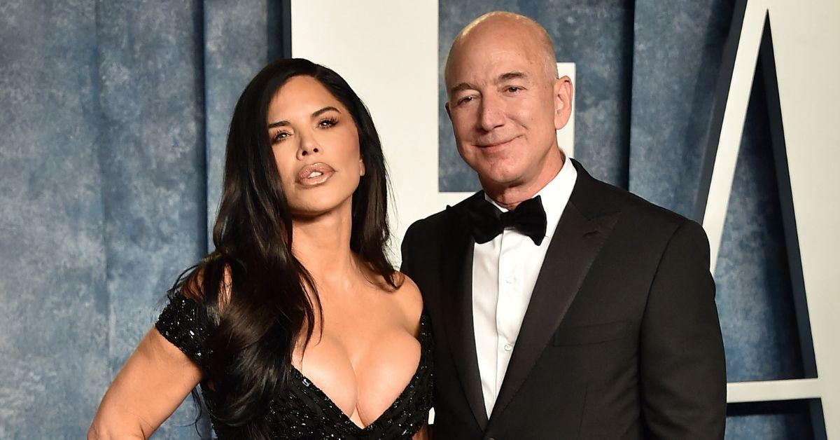 Billionaire Jeff Bezos And Girlfriend Lauren Sanchez Engaged 0448