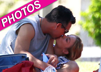 //leann rimes kiss eddie cibrian park