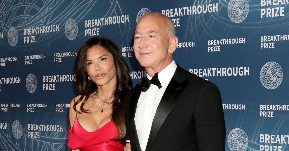 Photo of Lauren Sanchez and Jeff Bezos