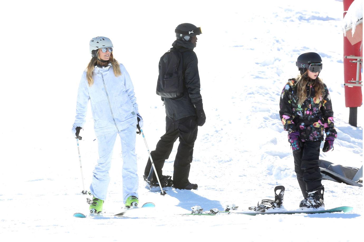 //Cutest Celebrity snow Bunnies