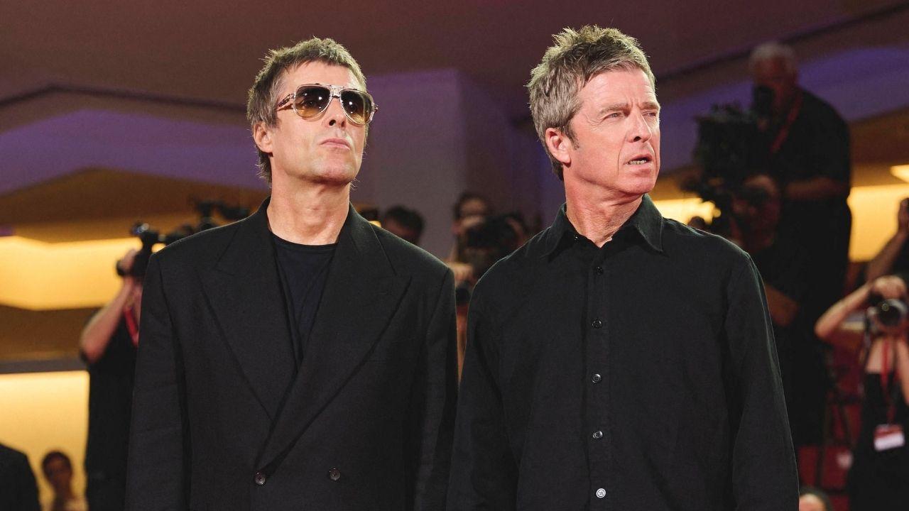 Photo of Liam and Noel Gallagher