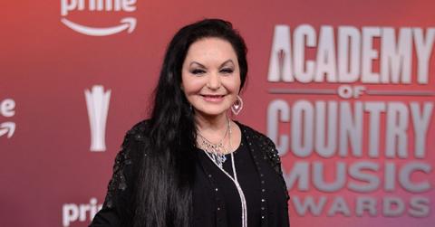Crystal Gayle has opened up about the brutal injury that sparked a gig axe and country music agony.