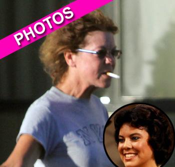 Hard-Partying Happy Days Alum Erin Moran Pictured Homeless & Haggard