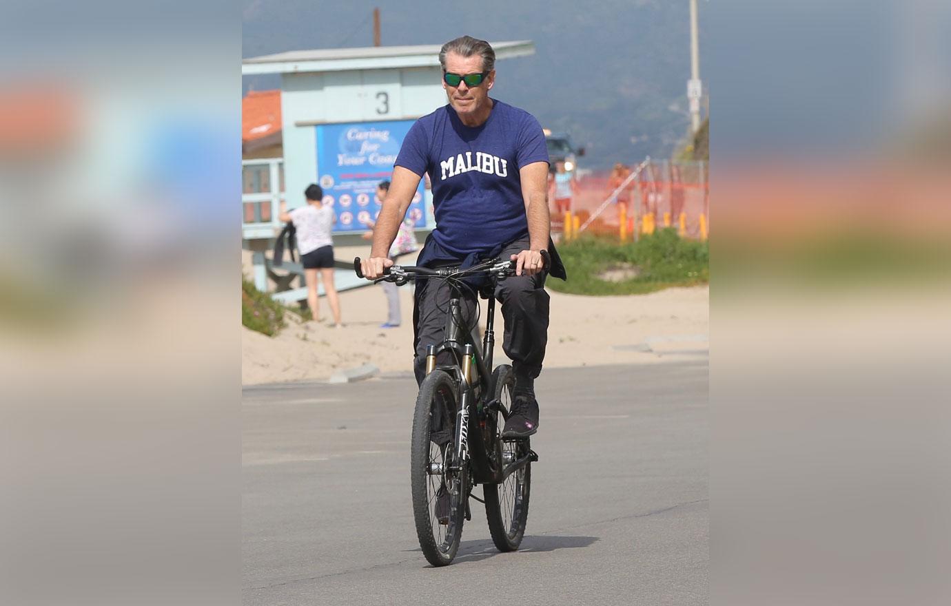 //pierce brosnan keely shaye smith marriage bike ride malibu