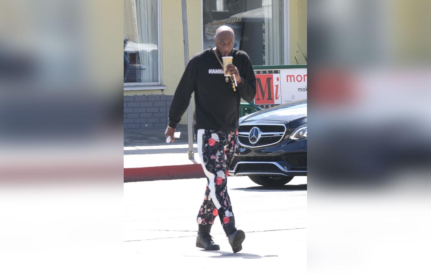 Lamar Odom Lunch Alone Gambling