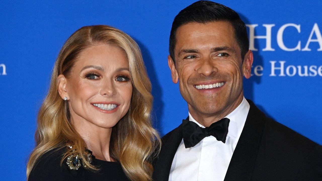 Photo of Kelly Ripa and Mark Consuelos