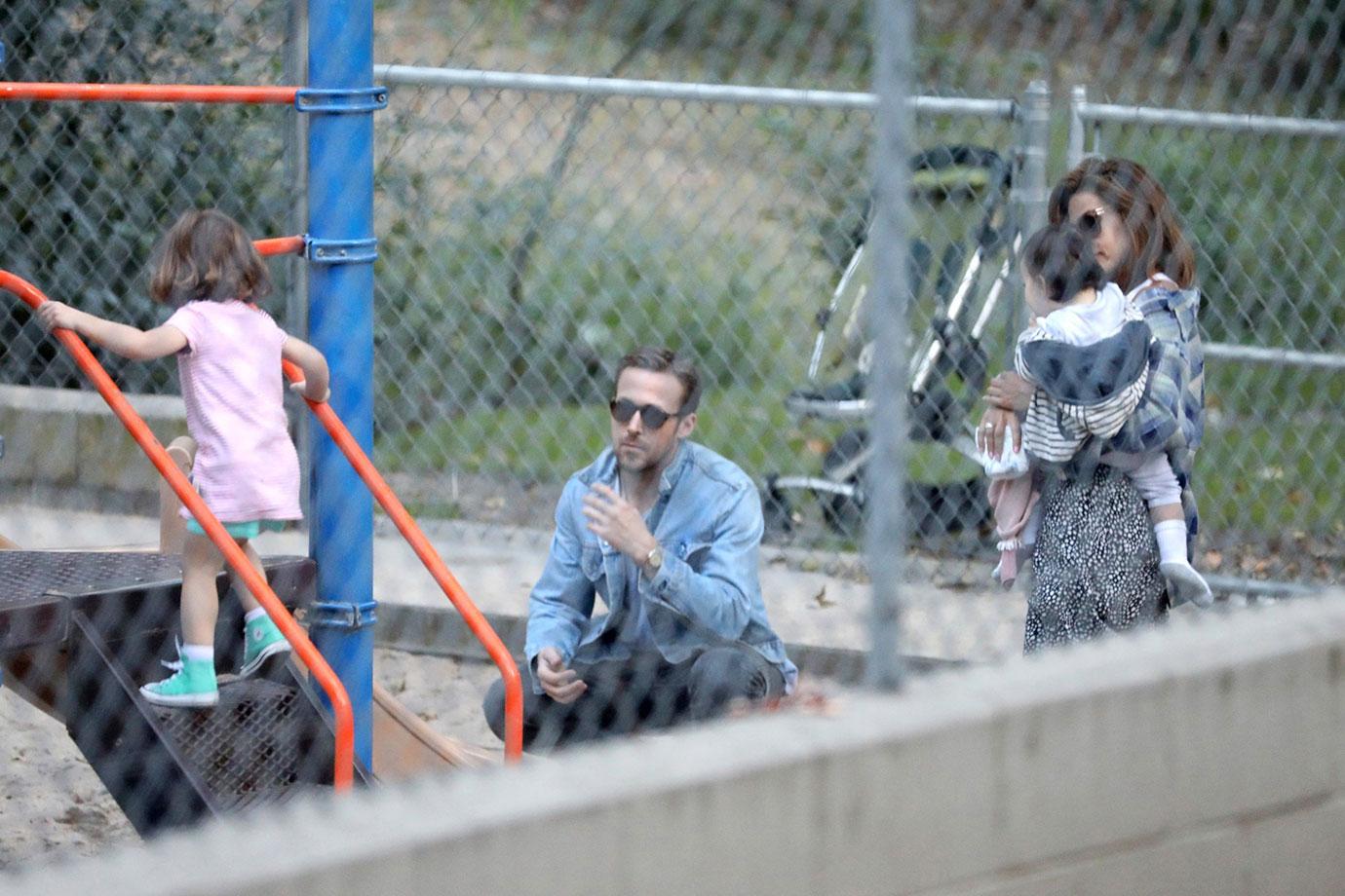 Ryan Gosling Eva Mendes Kids Daughters Park