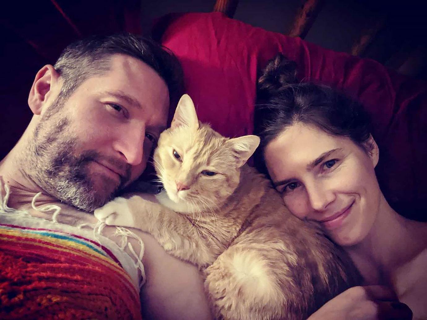 amanda knox pregnant rainbow baby miscarriage r