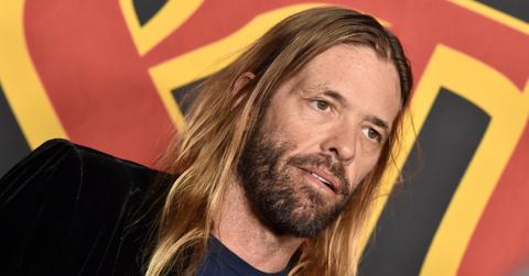 foo fighters taylor hawkins casket flown home after death