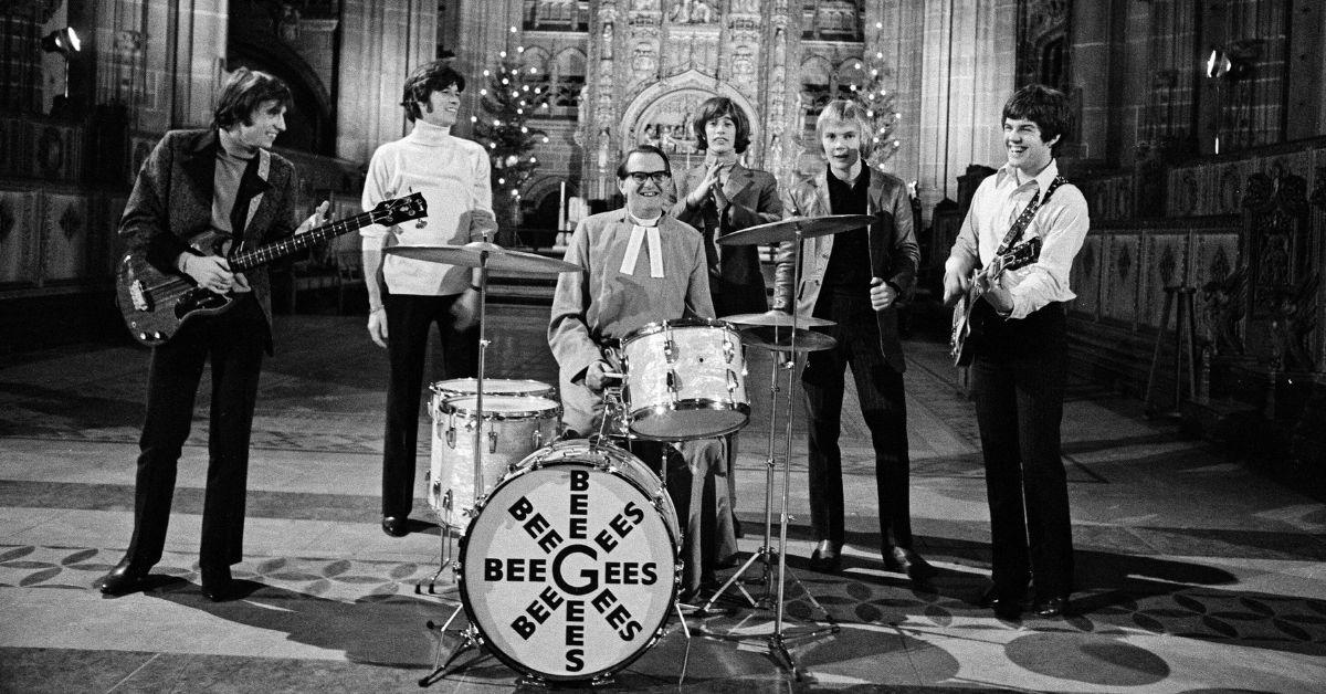 bee gees drummer dennis bryon  died days colin smiley petersen