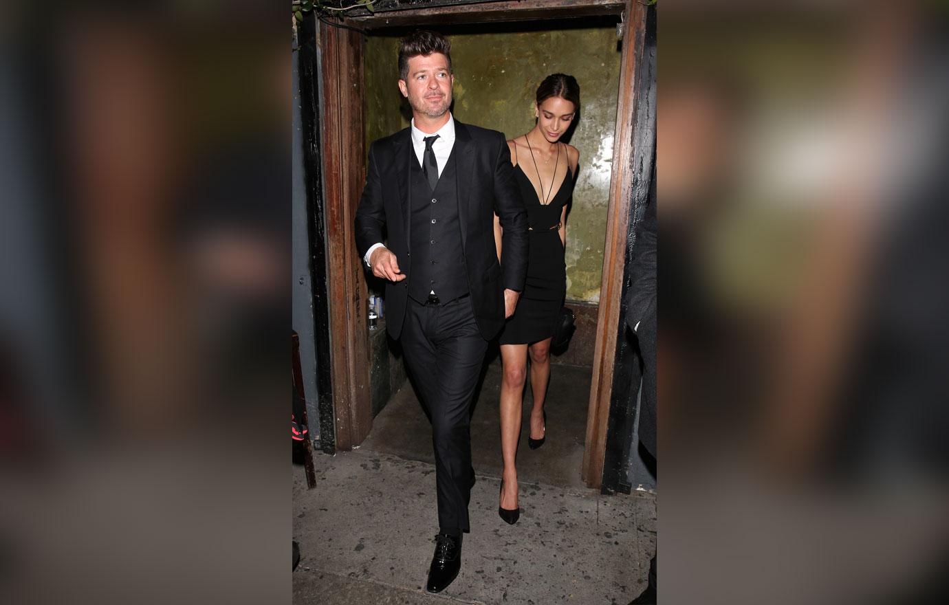 Robin Thicke Denied Son Visit Cops Called Paula Patton Custody Battle