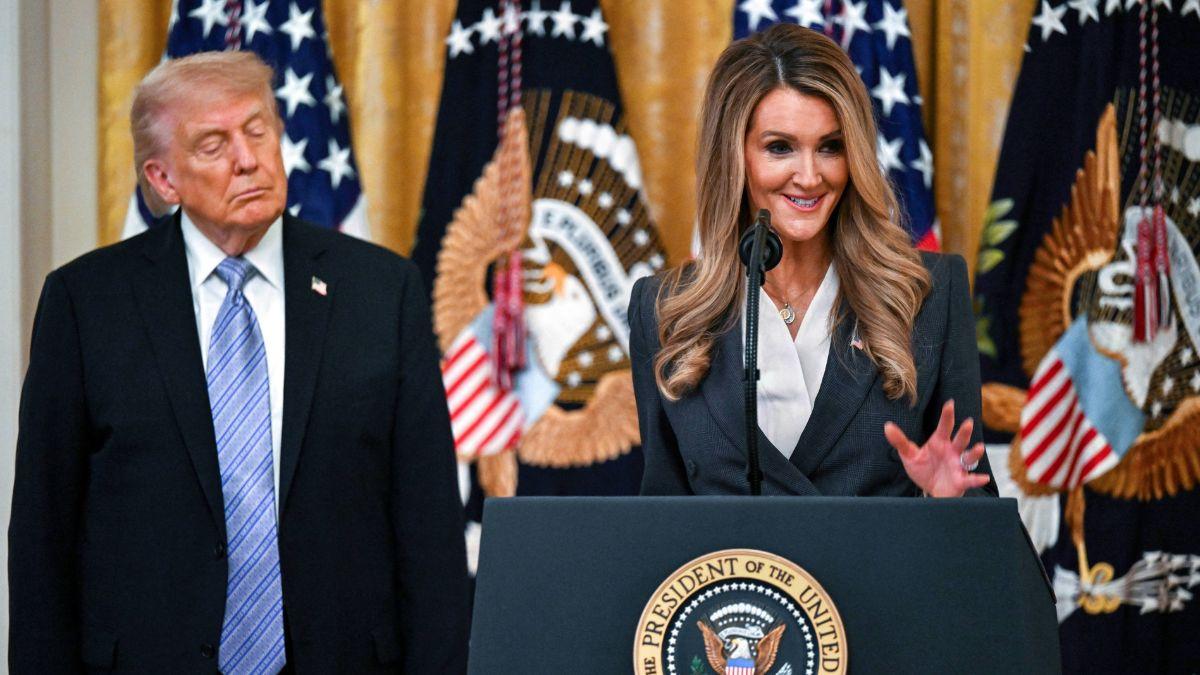 image of Clips quickly went viral online, sparking a wave of mocking nicknames including 'Sleepy Don.'