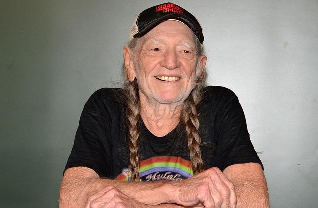 willie nelson weed breathing issues