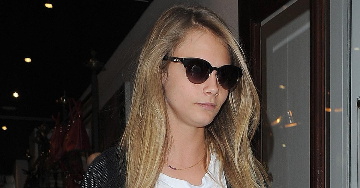 Cara Delevingne's FAILS To Show For NYFW Event After Concerning Airport  Video