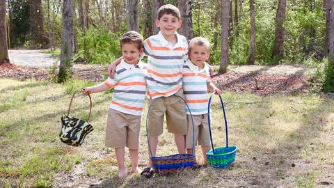 Jenelle Evans and David Eason's kids pose for a photo.