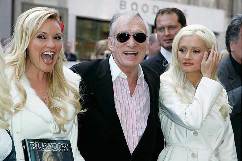 //holly madison kendra wilkinson feud trashes hugh hefner tell all