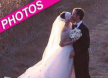 //anne hathaway adamedbd