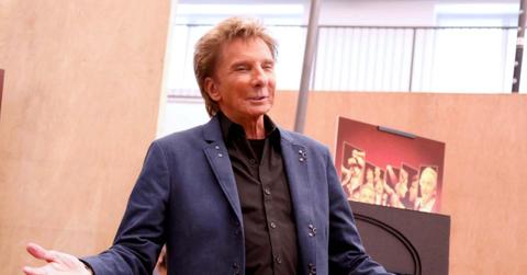 A photo of Barry Manilow