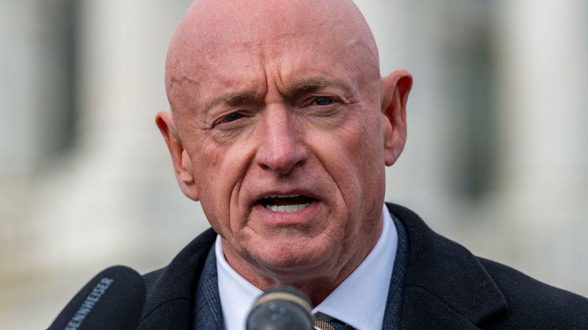 Photo of Mark Kelly