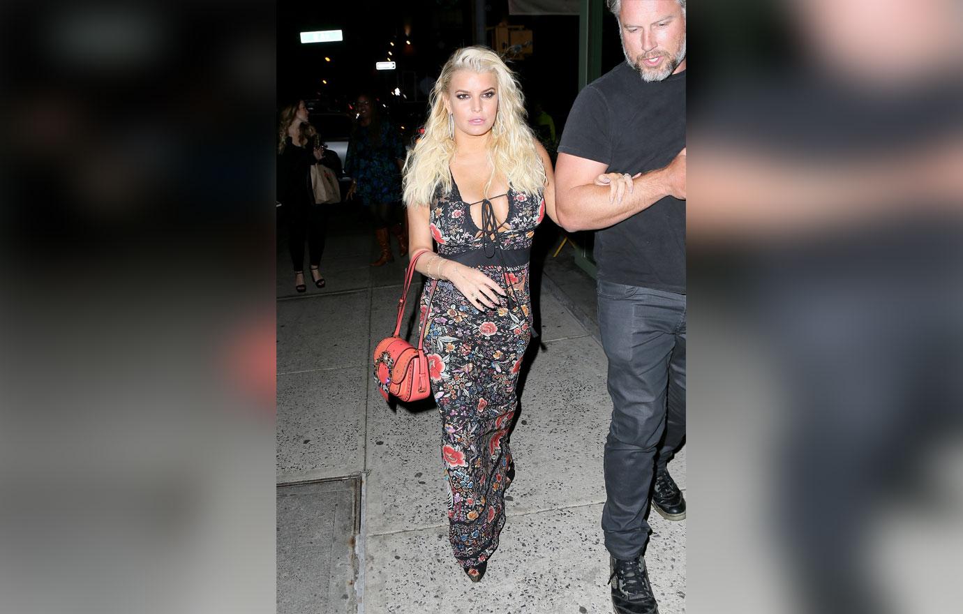 //jessica simpson boobs dress eric johnson