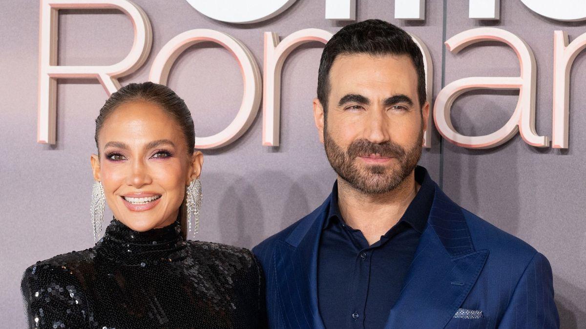 picture of Jennifer Lopez and Brett Goldstein